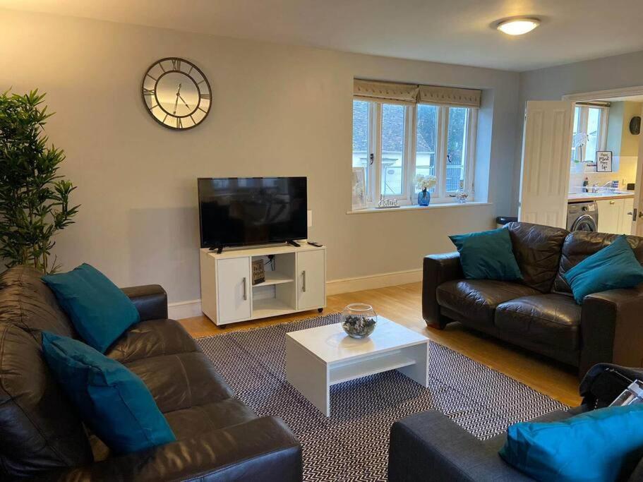Sapphire - 3 Bedroom House Sleeps 7 With Parking. Ipswich Exterior photo
